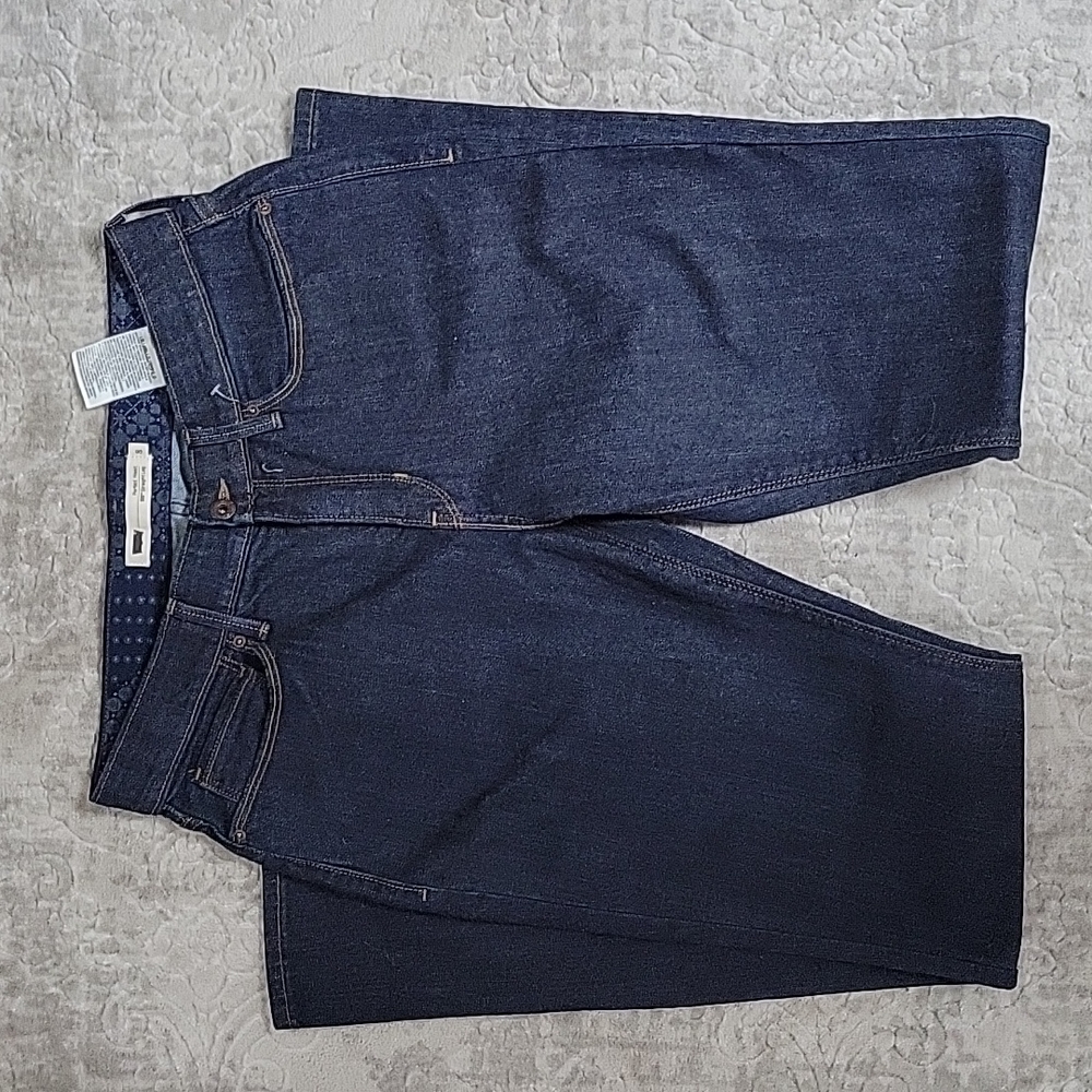 Levis 525 straight leg jeans